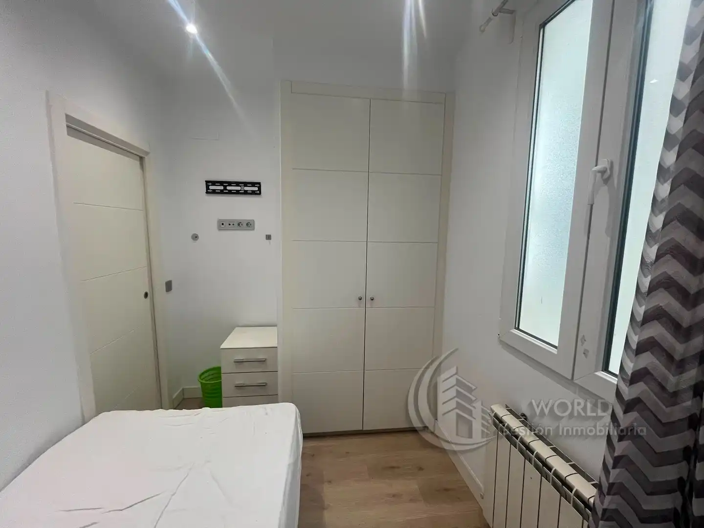 Bedroom of Flat for rent in Madrid  with Air Conditioner, Heating and Furnished
