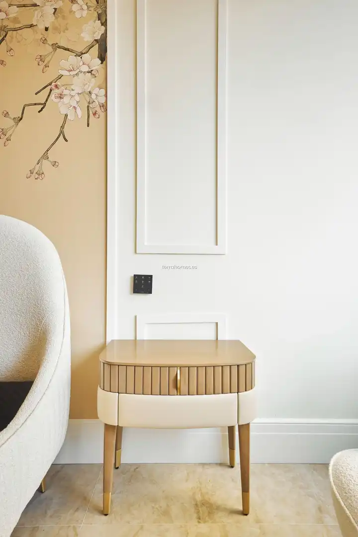 Dormitori de Apartament en venda en Madrid amb Aire condicionat