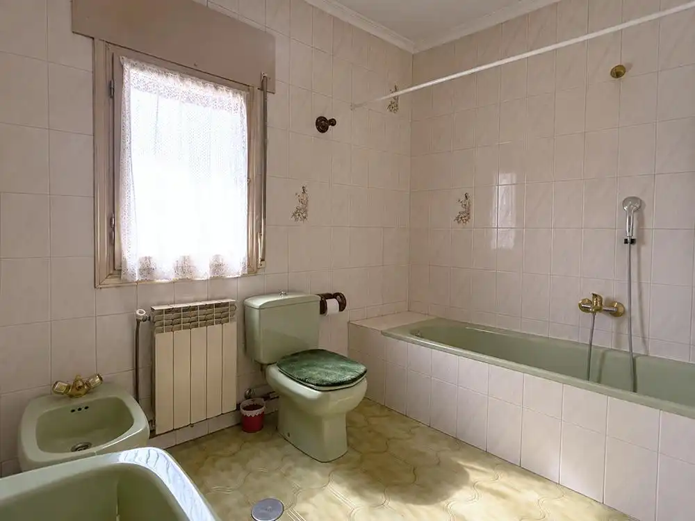 Bathroom of Houses for sale in Coca, Segovia