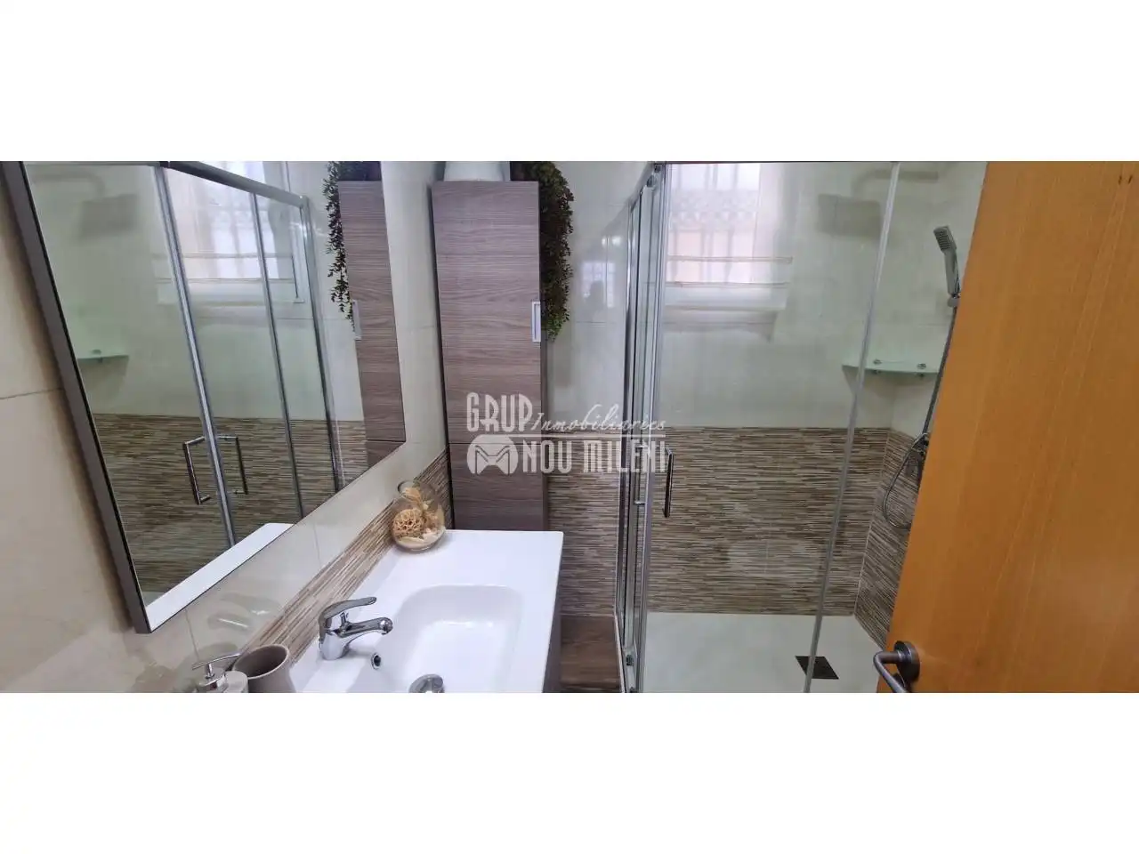 Bathroom of Houses for sale in Picassent  with Air Conditioner, Private garden and Terrace