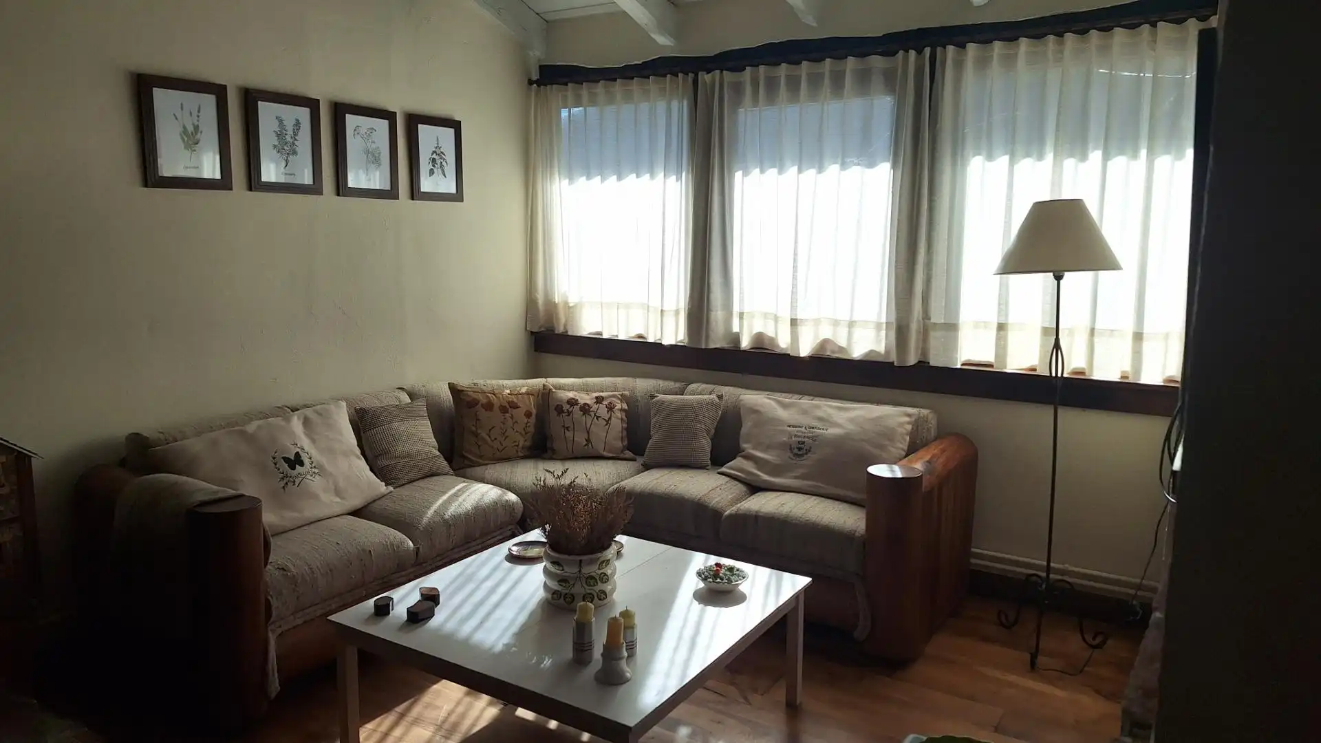 Sala de estar de Casa o chalet en venta en Camaleño con Calefacción, Trastero y Balcón