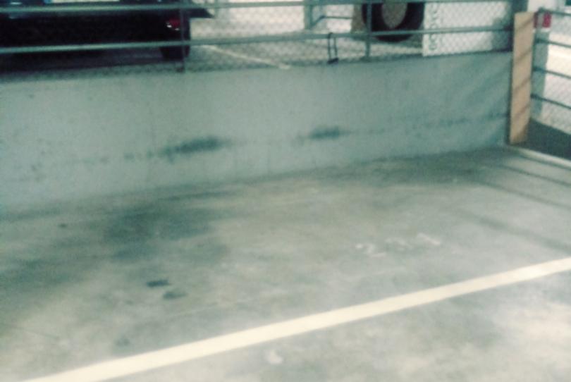 Photo 1 of Garage for sale in Calle de Berrocal, 9, Butarque, Madrid