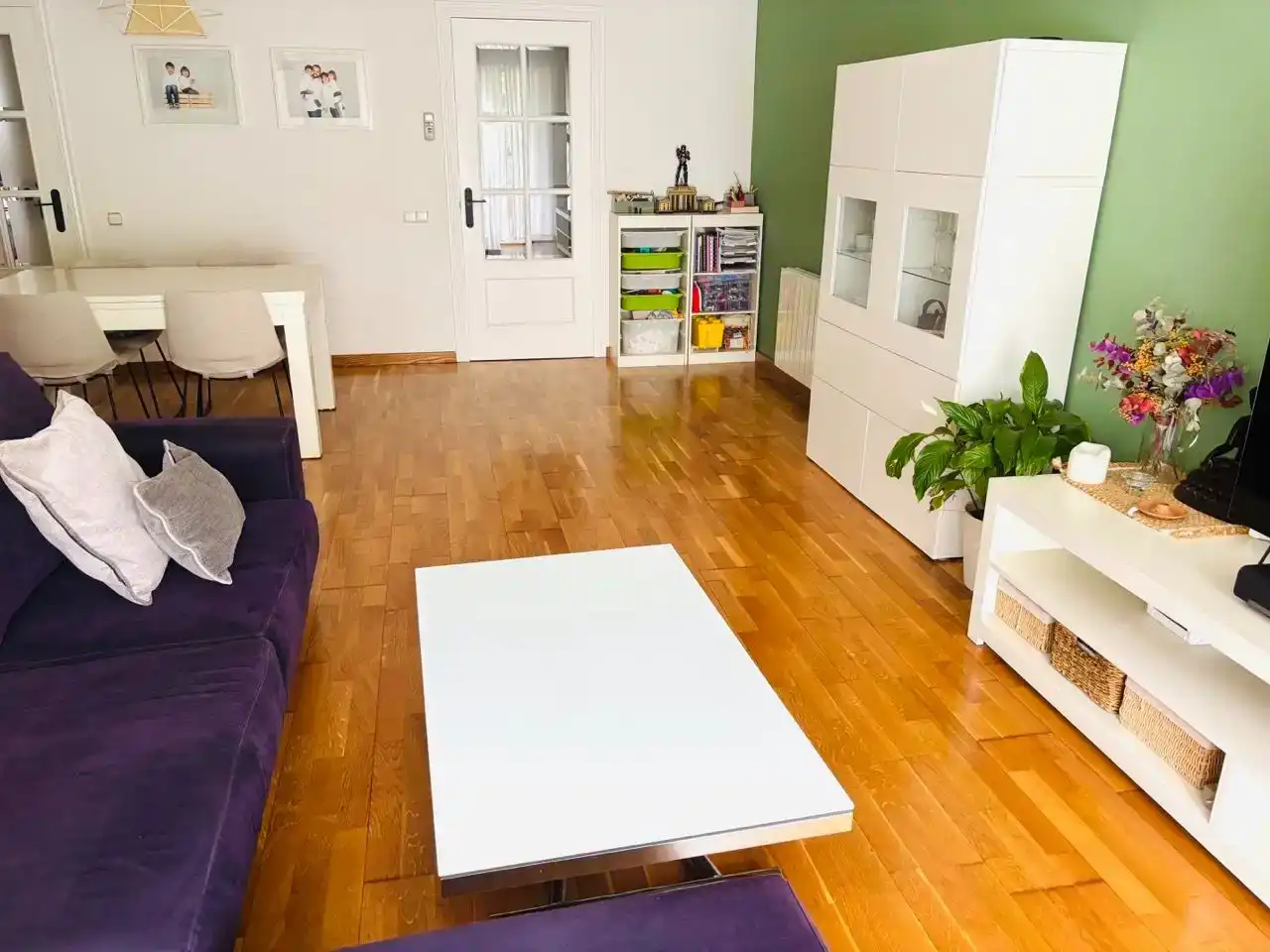 Sala d'estar de Pis en venda en Santa Coloma de Gramenet amb Aire condicionat i Balcó