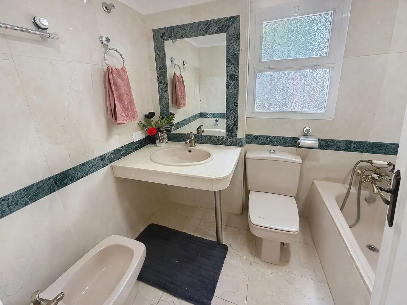 Bathroom of Apartments for sale in Mijas  with Private garden, Alarm and Community pool