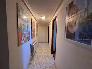 Piso en venta en Valverde de la Virgen con Calefacción, Parquet y Terraza