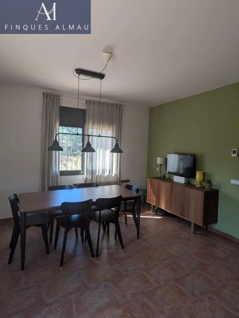 Comedor de Finca rústica en venta en Sant Llorenç d'Hortons con Terraza