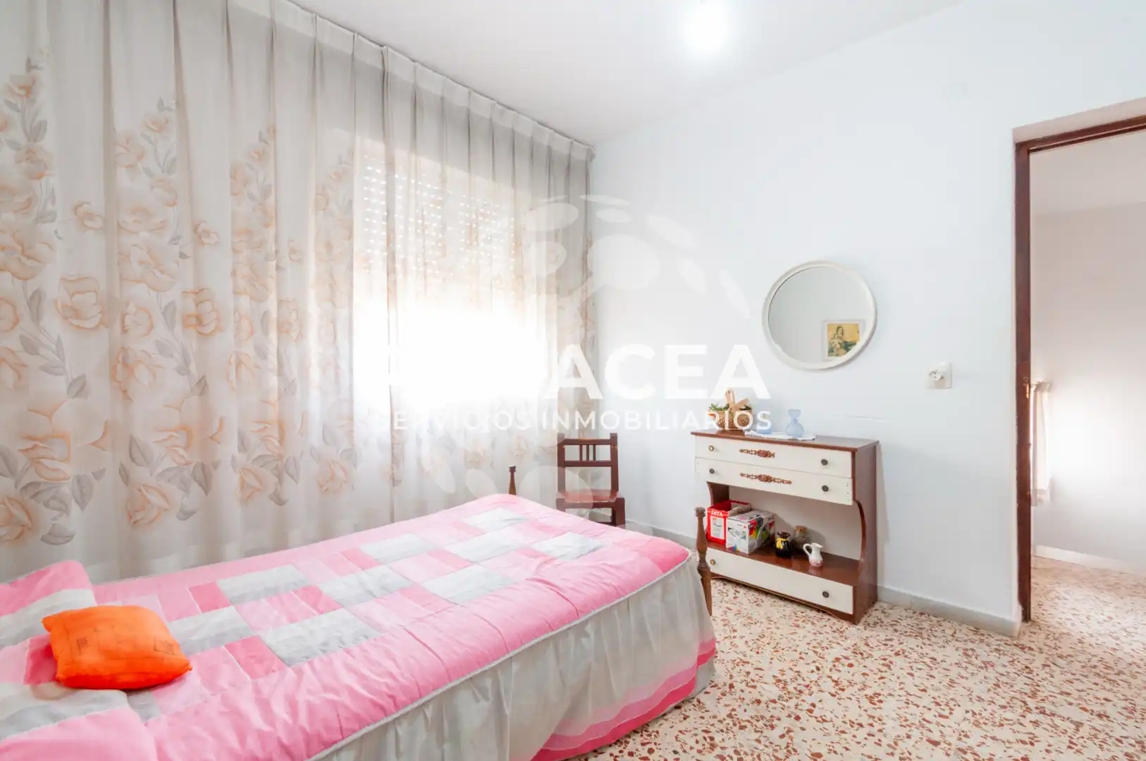 Dormitori de Casa o xalet en venda en Roquetas de Mar amb Aire condicionat, Jardí privat i Moblat
