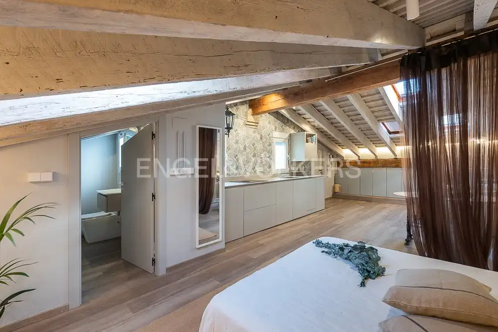Bedroom of Flat for rent in Valencia  with Air Conditioner, Heating and Parquet flooring