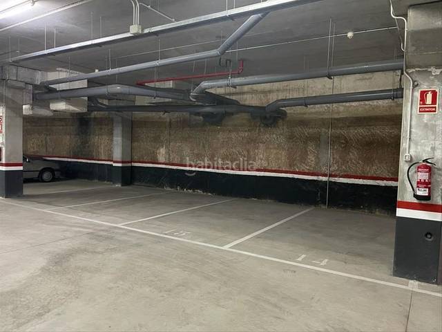 Garaje en Venta en Plaça del Guinardó, 61 en El Guinardó