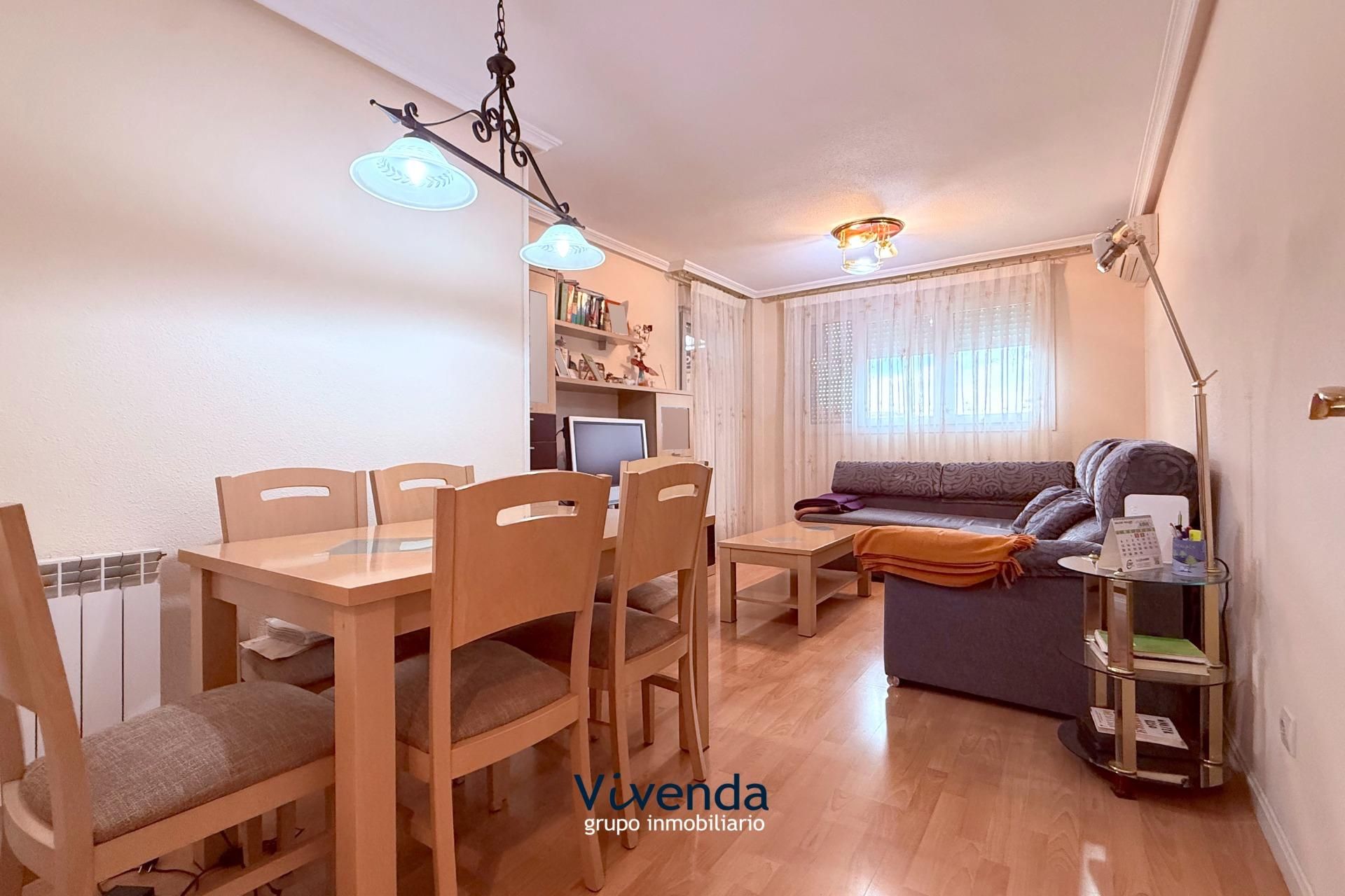 Vista exterior de Àtic en venda en Humanes de Madrid amb Calefacció, Jardí privat i Terrassa