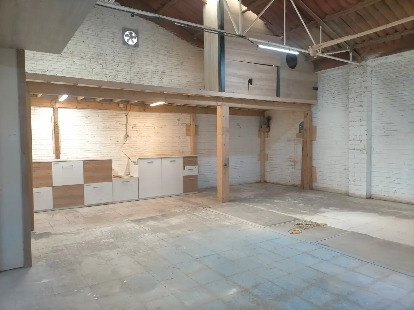 Nave industrial de alquiler en Carrer de Narcís Monturiol, Gràcia