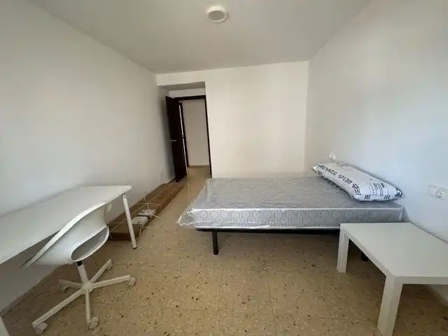Bedroom of Flat for share in Alcoy / Alcoi  with Terrace and Furnished