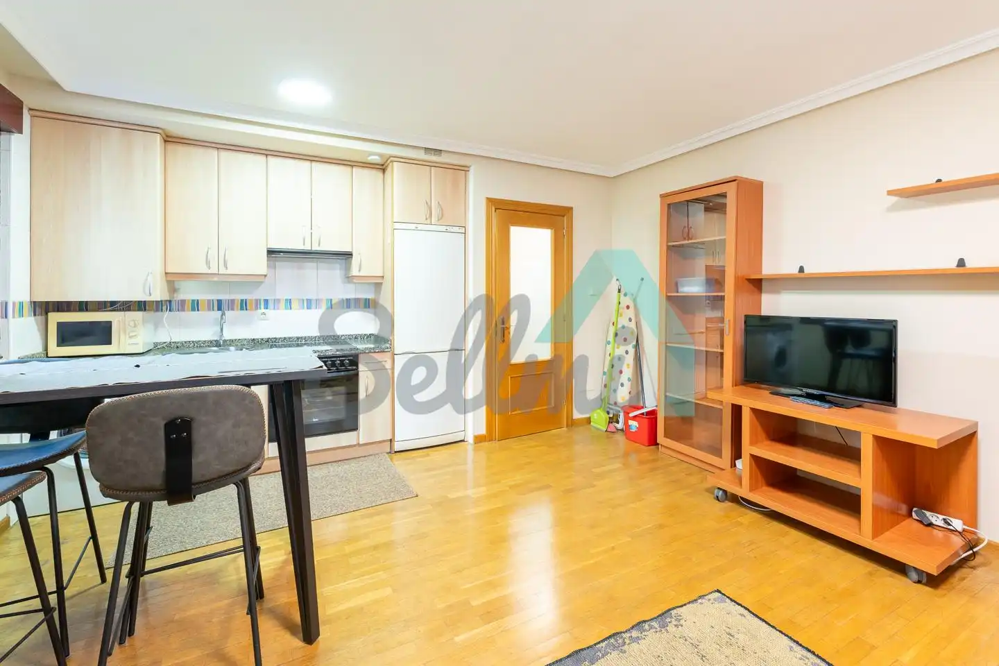 Exterior view of Flat for rent in Oviedo   with Heating, Parquet flooring and Furnished