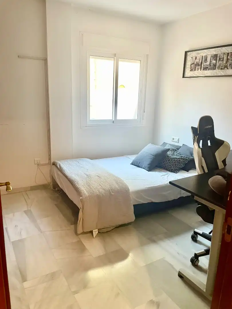 Schlafzimmer von Wohnung zur Miete in Centro