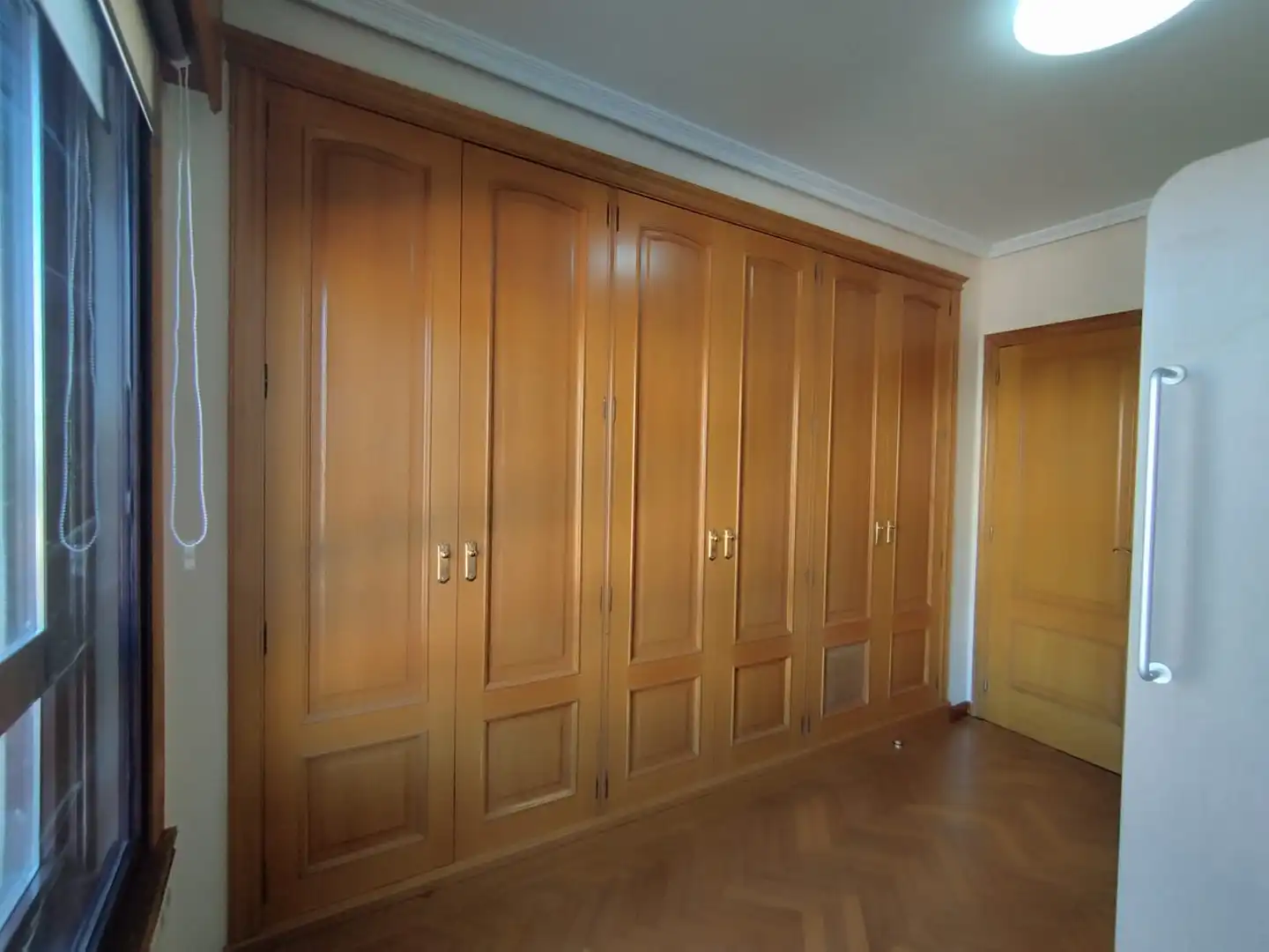 Dormitori de Pis de lloguer en Culleredo amb Calefacció, Parquet i Moblat