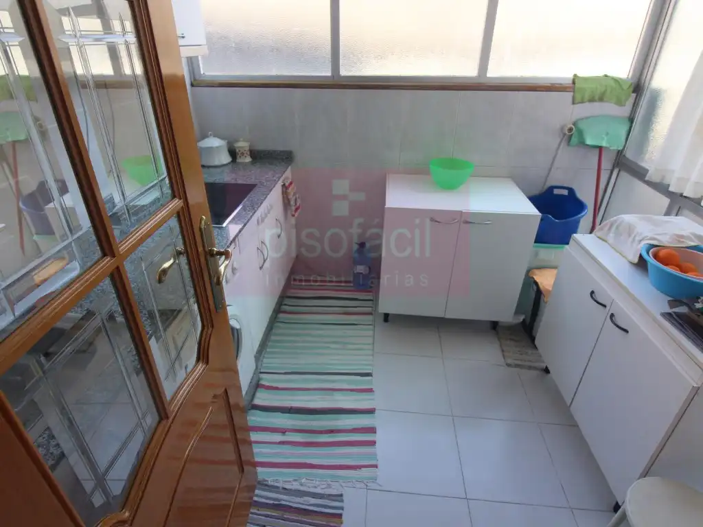 Cuina de Casa o xalet en venda en Lugo amb Terrassa