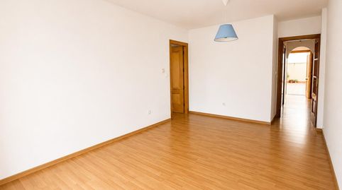 Foto 2 de Piso en venta en Calle Calle García Lorca, La Zubia Ciudad, La Zubia