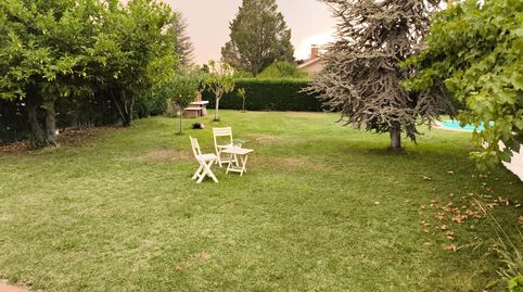 Foto 3 de Casa o chalet en venta en Calle Los Nogales, Valencia de Don Juan, León