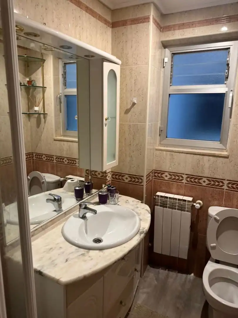 Bathroom of Flat for rent in Salamanca  with Air Conditioner, Heating and Furnished