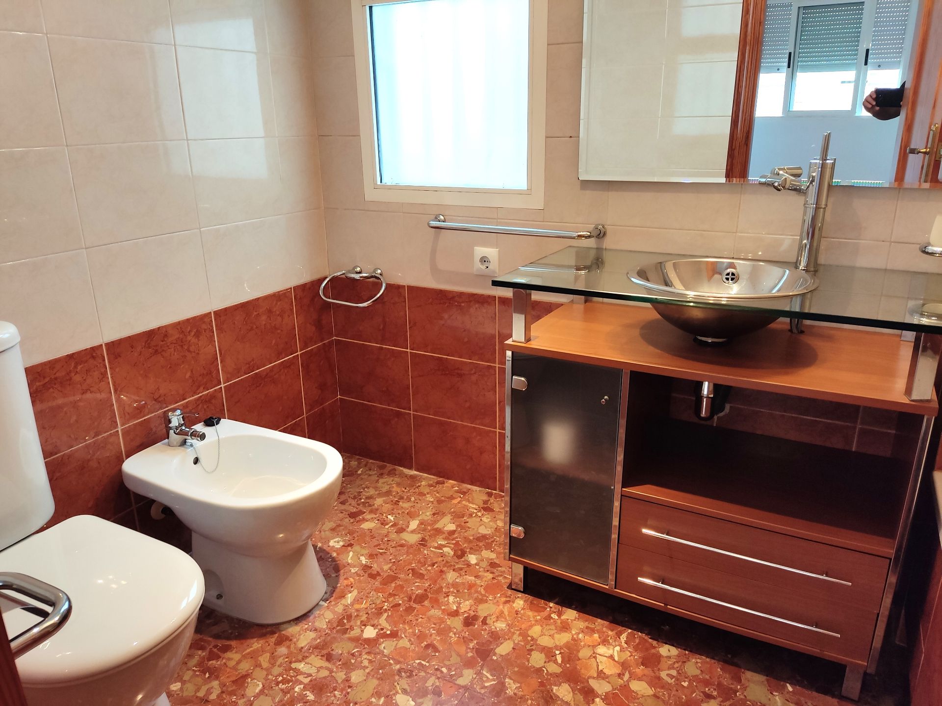 Bathroom of Flat to rent in Gandia  with Air Conditioner, Heating and Oven