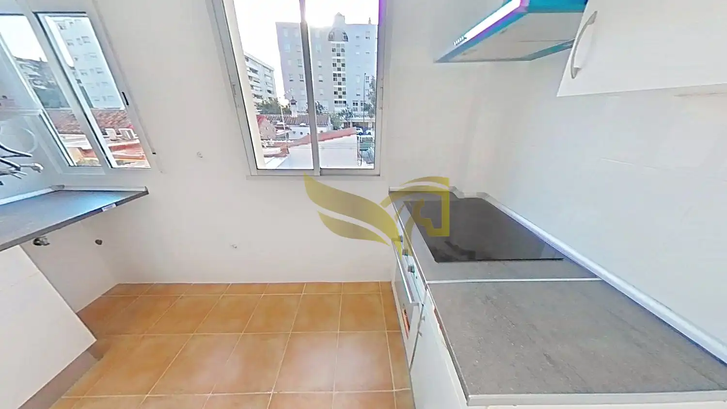 Küche von Wohnung zum Verkauf in Sevilla mit Heizung, Möbliert und Ofen