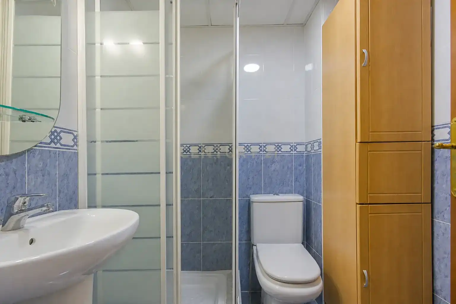 Baño de Apartamento en venta en Calpe / Calp con Aire acondicionado, Piscina y Lavadora