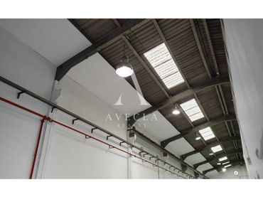 Nave industrial en alquiler en Calle Noi del Sucre 42