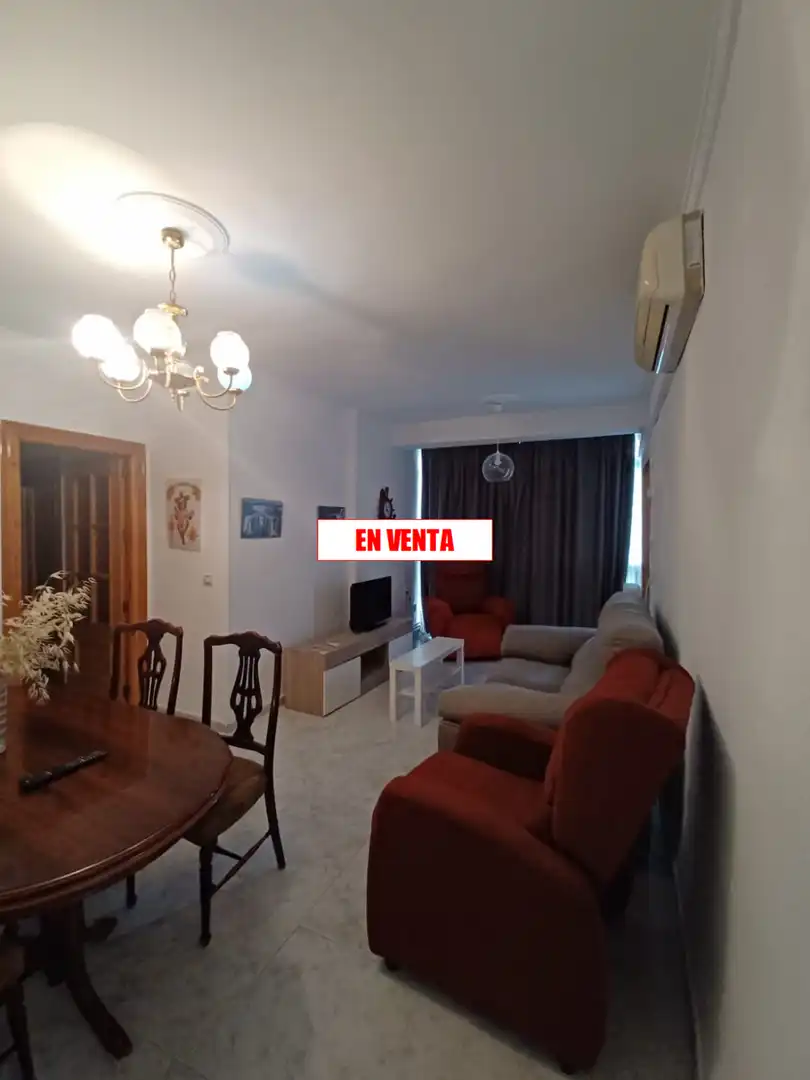 Sala d'estar de Pis en venda en Ciudad Real amb Calefacció i Moblat
