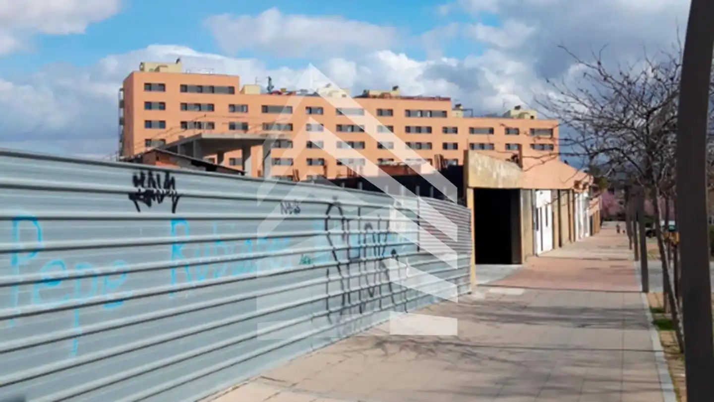 Vista exterior de Edifici en venda en Vilafranca del Penedès