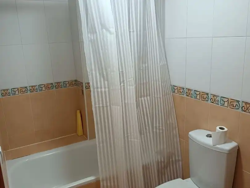 Baño de Piso de alquiler en Centro  