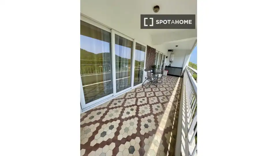 Terrace of Flat for rent in Gilet  with Air Conditioner, Heating and Furnished