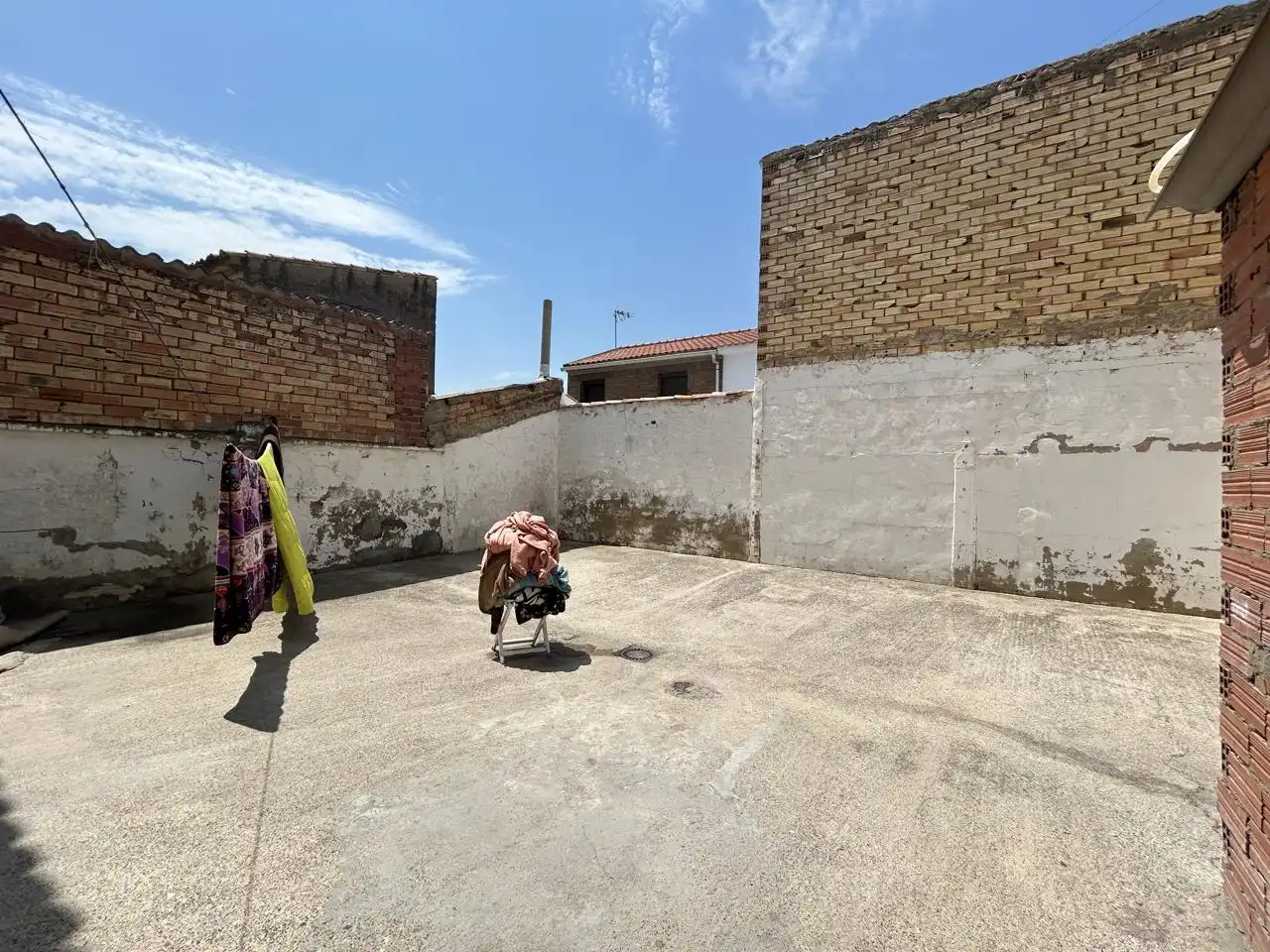 Exterior view of Houses for sale in Valtierra  with Community pool