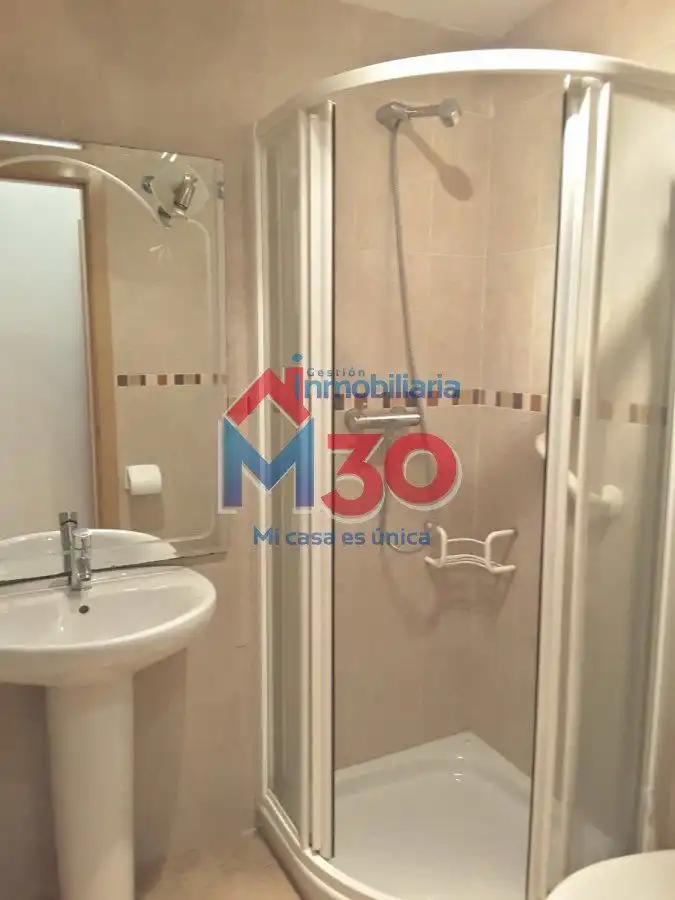 Baño de Apartamento en venta en Miranda de Ebro con Calefacción, Parquet y Terraza
