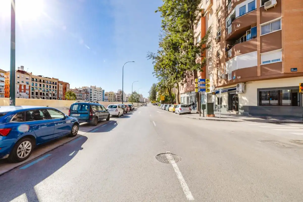 Außenansicht von Geschaftsraum zum Verkauf in Málaga mit Klimaanlage, Heizung und Terrasse