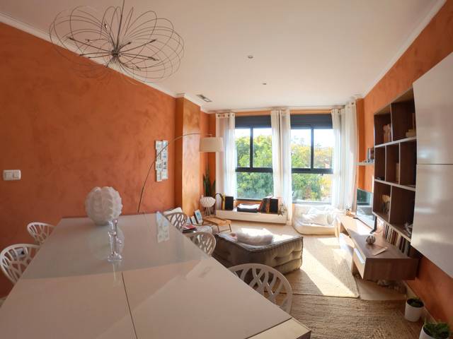 Piso en Venta en Plaza Mar Egeo en Ciutat del Transport - La Salera