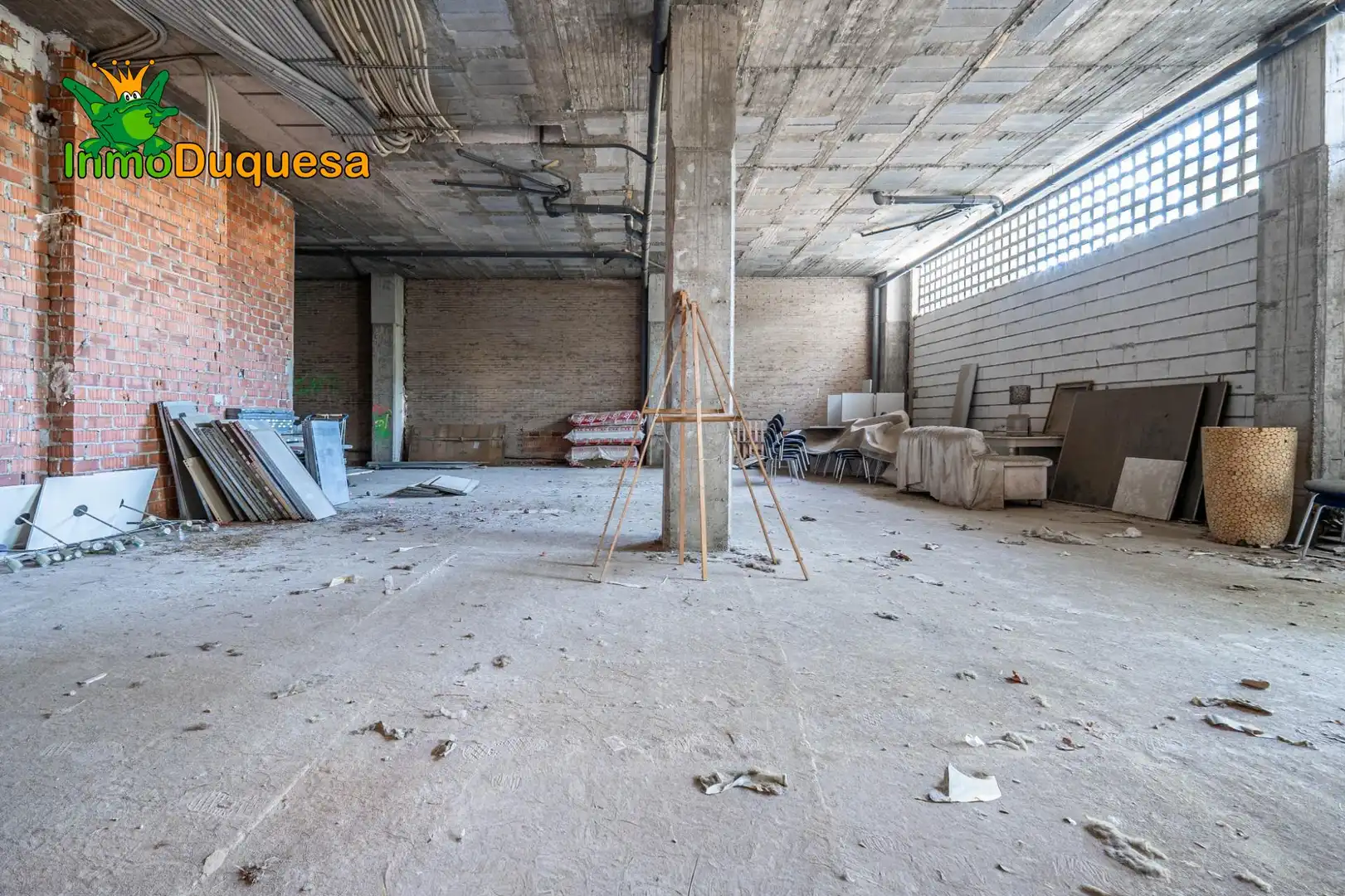Local comercial en venda a Catedrática Asunción Linares, imagen 5