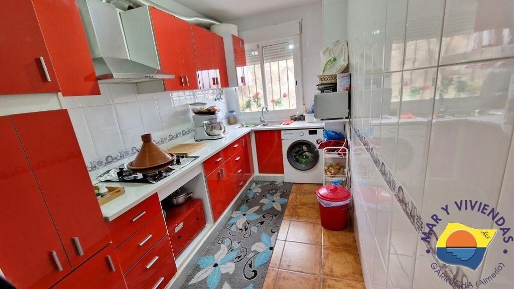Cuina de Apartament en venda en Garrucha amb Terrassa i Balcó
