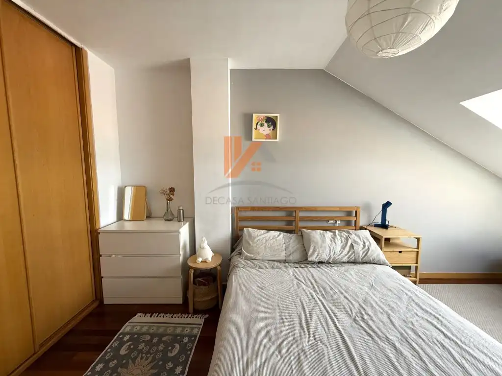 Schlafzimmer von Maisonette zum Verkauf in Ames mit Möbliert