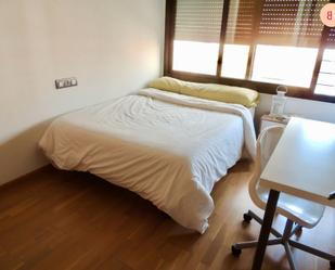 Dormitori de Casa o xalet per a compartir en Castellón de la Plana / Castelló de la Plana amb Moblat
