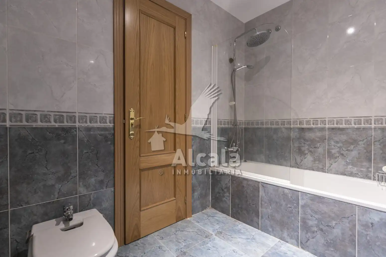 Baño de Casa adosada en venta en Valdeavero con Aire acondicionado, Calefacción y Jardín privado