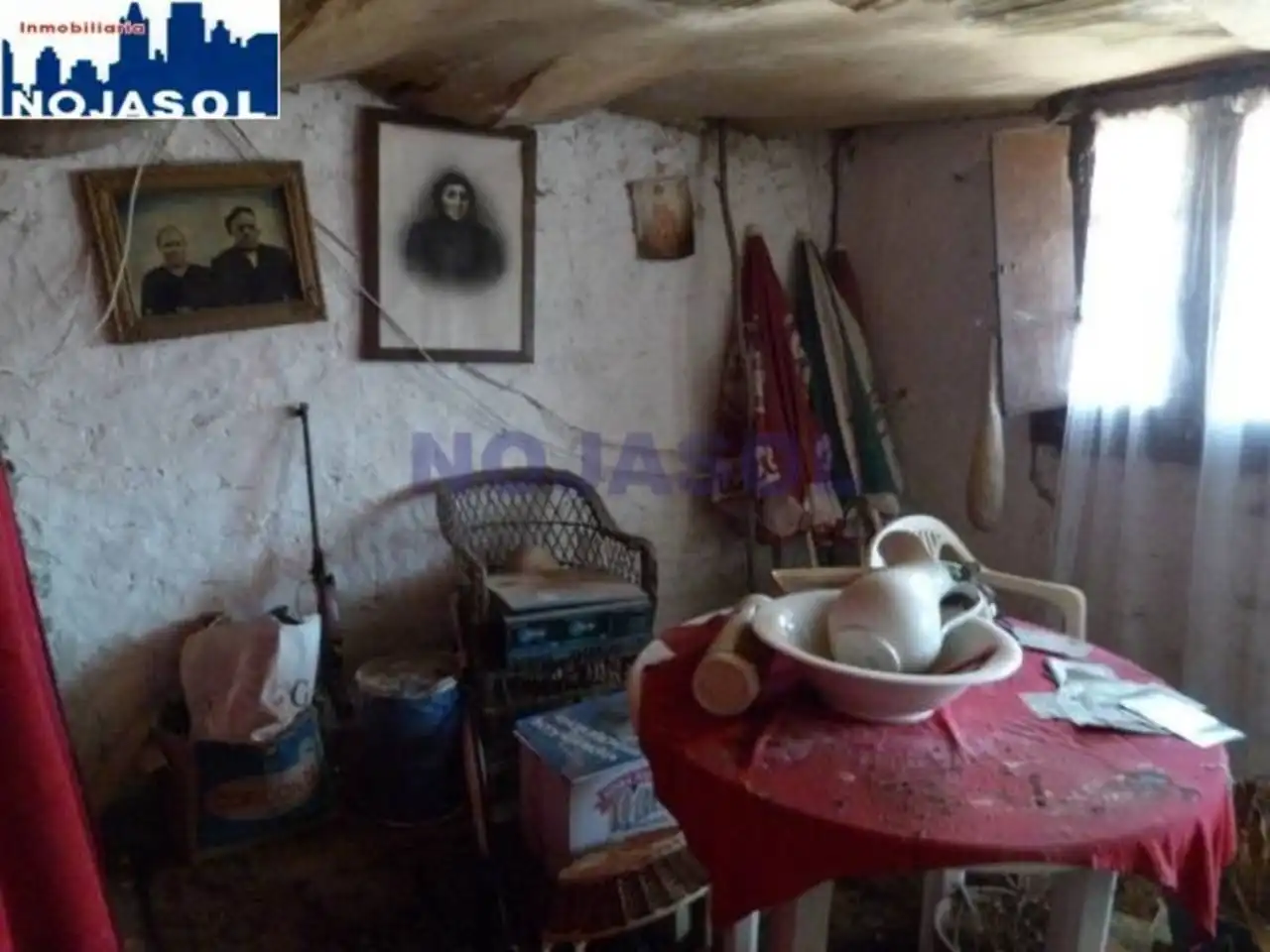 Casa adosada en venda en Escalante amb Moblat