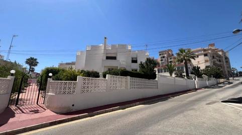Foto 3 de Casa adosada en venda a Calle Cuenca, Cabo Cervera, Alicante