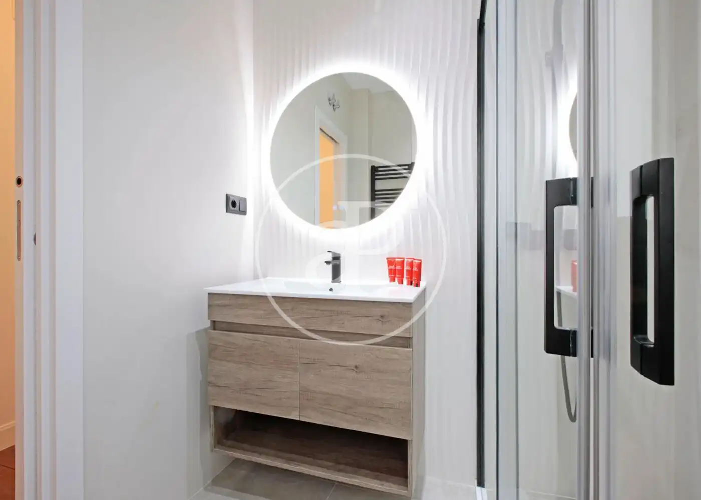 Baño de Piso en venta en Madrid con Aire acondicionado y Calefacción