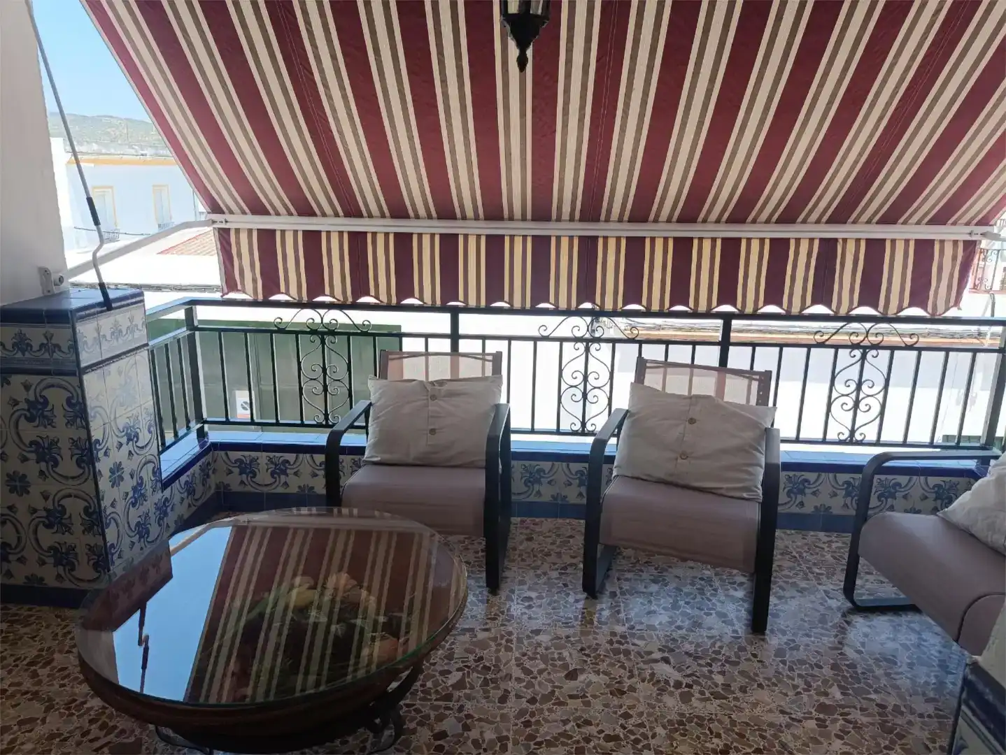 Terrassa de Casa adosada en venda en Lora del Río amb Aire condicionat, Moblat i Forn