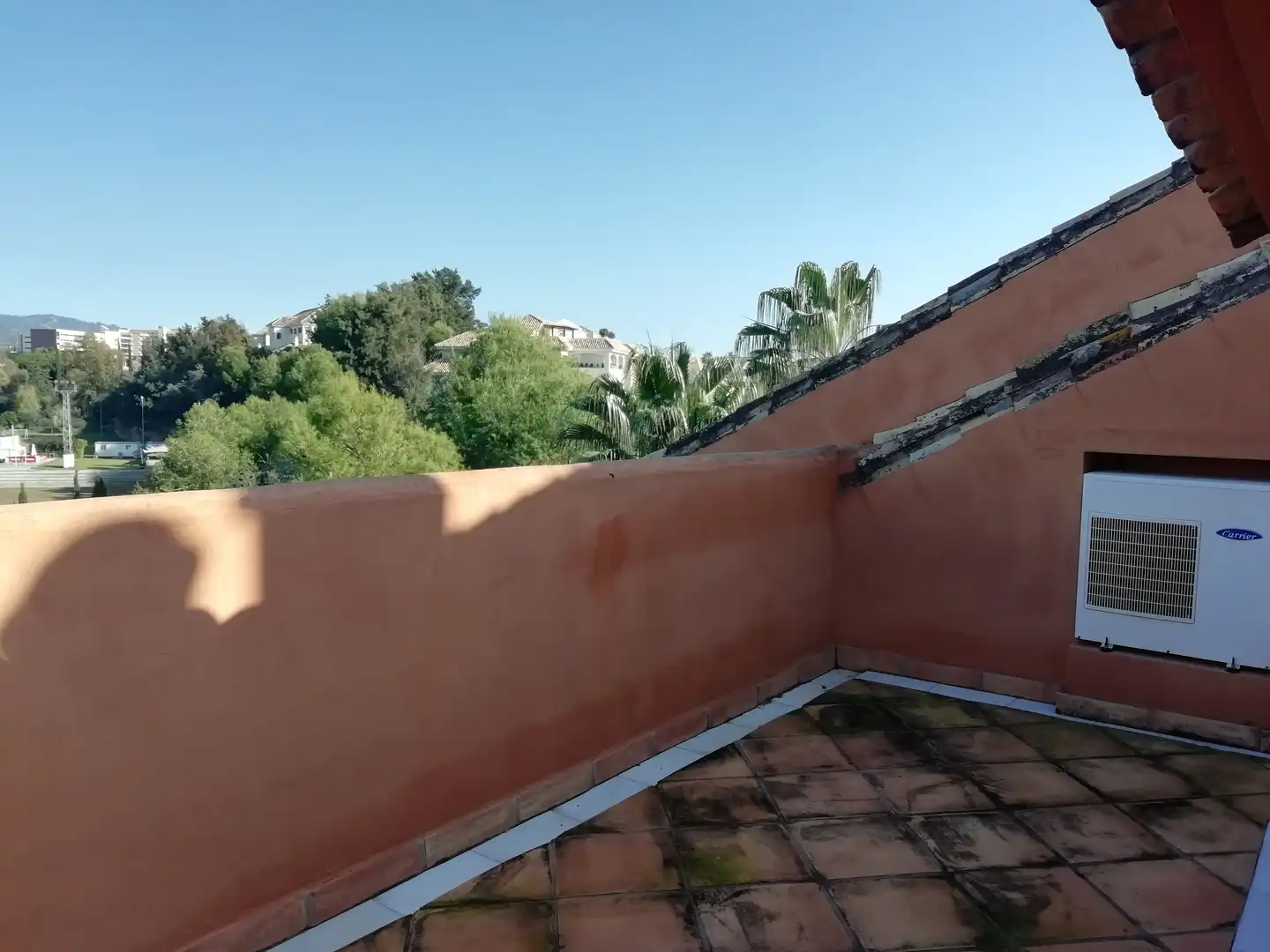 Terrasse von Maisonette zum Verkauf in Marbella mit Klimaanlage, Terrasse und Abstellraum