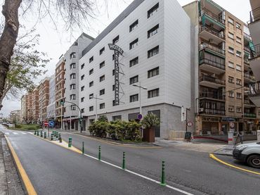 Pis amb ascensor en venda a Avenida de Madrid 22