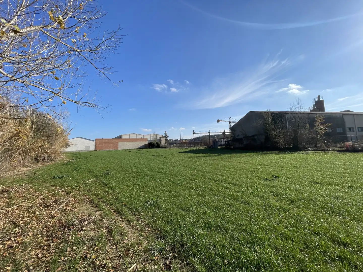 Terreno industrial en venta en Llambilles
