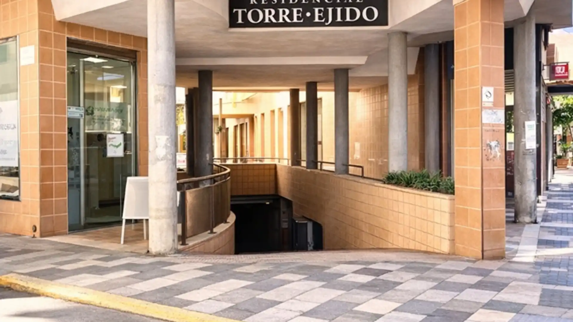 Garaje en venta en El Ejido con Alarma