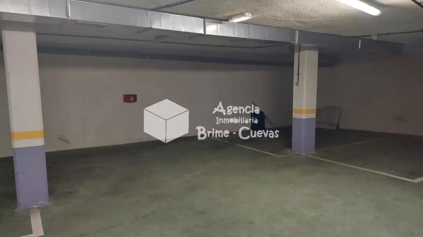 Parkplatz von Garage zum Verkauf in Laviana