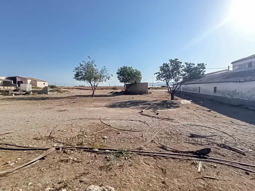 Country homes for sale in Lorca